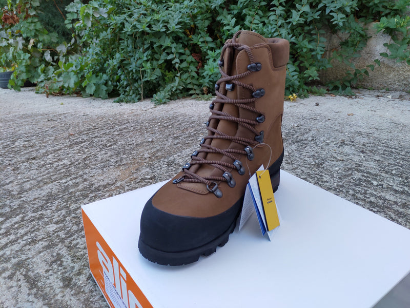 Италиански водоустойчиви обувки за планинарство Vibram Alico